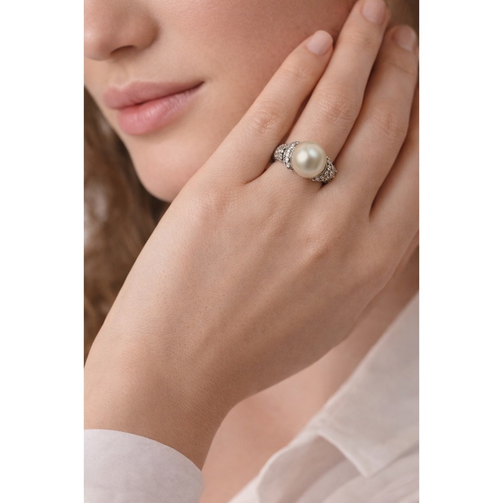 Vintage Style‎ Silver Tone Faux Pearl Rhinestone Pavé Cocktail Ring Size 8 Y2K